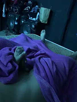 13cmvenoso online show from March 2026 12:17:01 AM