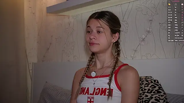 AnneVerity online show from November 2025 07:34:02 PM