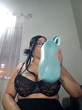 MadamPinky online show from November 2025 07:41:02 PM