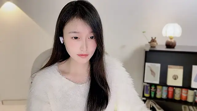 Onechestnut online show from January 2026 12:42:01 PM