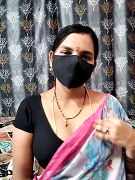 Snapshot of Lalitha-1995 chatting on May 2026 06:10:02 AM Lalitha-1995 online show from May 2026 06:10:02 AM