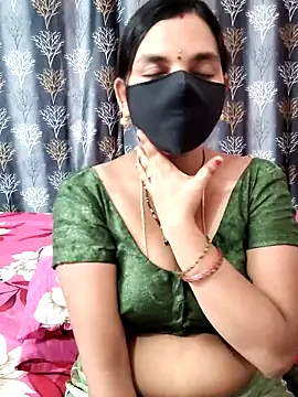 Snapshot of Lalitha-1995 chatting on May 2026 07:38:02 AM Lalitha-1995 online show from May 2026 07:38:02 AM