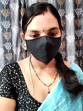 Snapshot of Lalitha-1995 chatting on May 2026 04:30:02 AM Lalitha-1995 online show from May 2026 04:30:02 AM