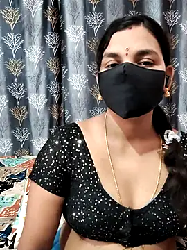 Snapshot of Lalitha-1995 chatting on May 2026 03:57:01 AM Lalitha-1995 online show from May 2026 03:57:01 AM