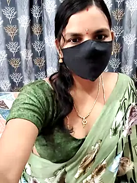 Snapshot of Lalitha-1995 chatting on July 2026 07:55:02 AM Lalitha-1995 online show from July 2026 07:55:02 AM