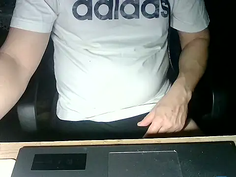 Snapshot of zee06 chatting on December 2025 06:48:02 PM zee06 online show from December 2025 06:48:02 PM