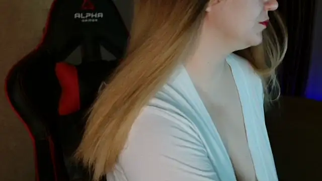 Miaxfox online show from November 2025 01:05:02 AM