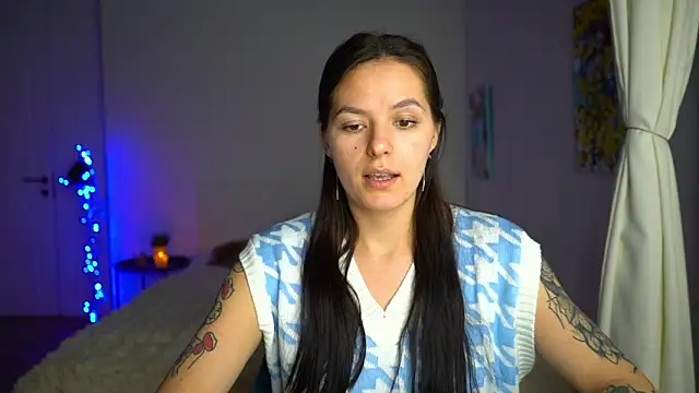 EwelynScott online show from December 2025 03:50:02 PM