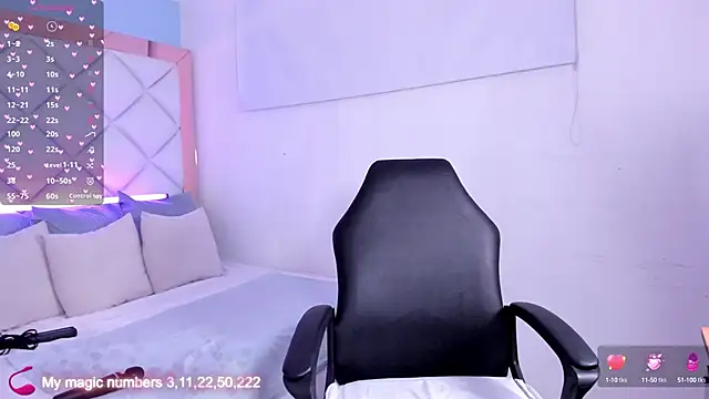 molly gomezz online show from September 2025 11:08:02 PM