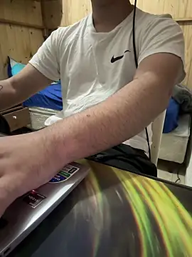 Brinquedo-da-zoe online show from February 2026 03:38:02 AM