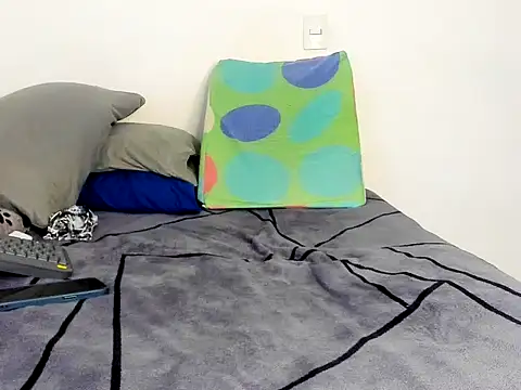 Snapshot of Master_Leonardo chatting on September 2025 07:03:01 PM Master Leonardo online show from September 2025 07:03:01 PM