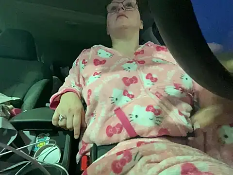 GirlSquirt online show from November 2025 09:49:02 PM