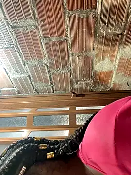 britanyxxs online show from November 2025 01:37:02 PM