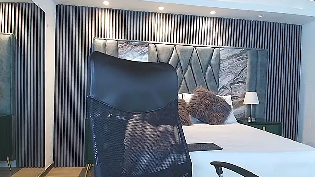 Michael blue online show from February 2026 09:10:01 PM