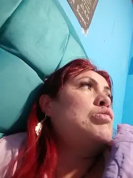 carolinhe  online show from November 2025 04:48:02 AM