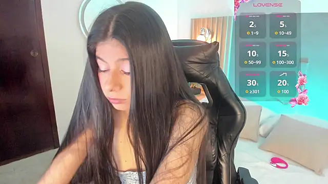 Snapshot of carlina_15 chatting on June 2026 12:22:01 PM carlina 15 online show from June 2026 12:22:01 PM