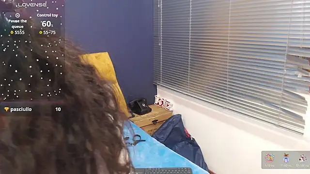 Snapshot of KendraaSimons chatting on November 2025 08:20:01 PM KendraaSimons online show from November 2025 08:20:01 PM