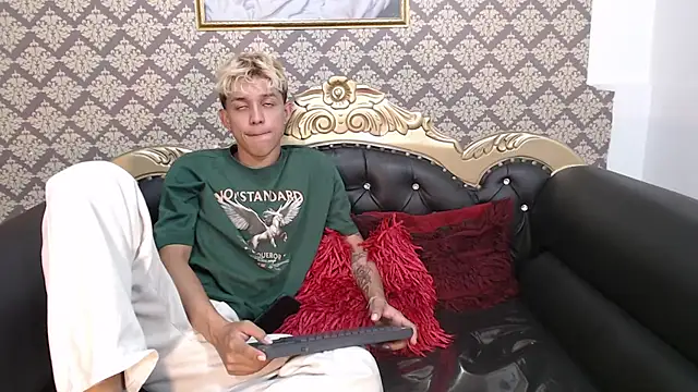 Snapshot of Sebas_cat chatting on September 2025 04:24:02 AM Sebas cat online show from September 2025 04:24:02 AM