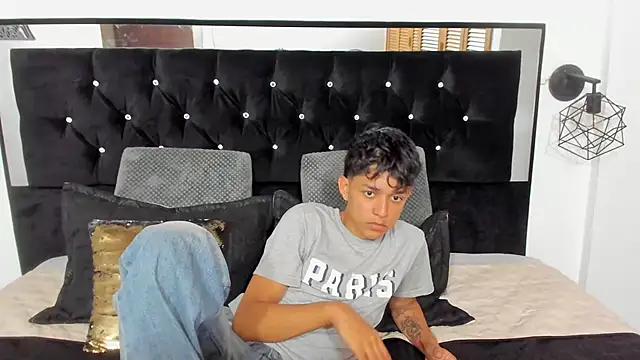 Snapshot of Sebas_cat chatting on October 2025 10:00:02 PM Sebas cat online show from October 2025 10:00:02 PM