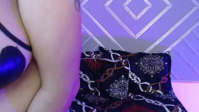 Snapshot of sashabluex chatting on October 2025 09:51:01 AM sashabluex online show from October 2025 09:51:01 AM