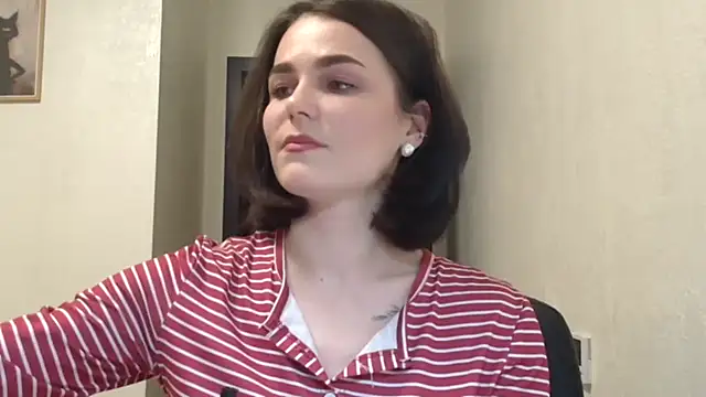 Silviaa a online show from April 2026 07:11:01 PM