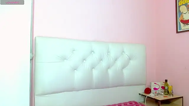 x isabella x online show from February 2026 07:39:01 PM