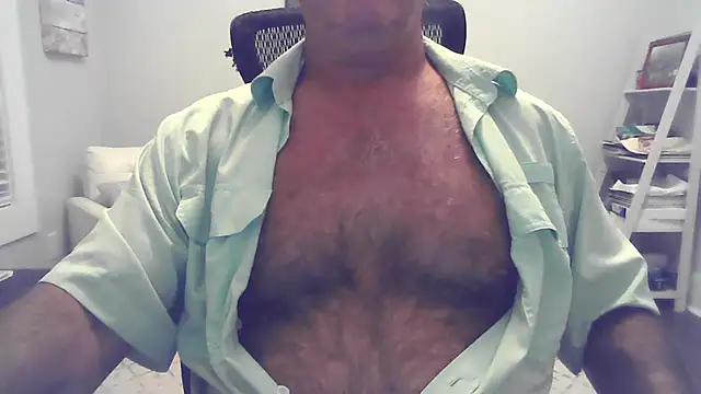 Snapshot of cyclone1212 chatting on June 2026 09:33:02 AM cyclone1212 online show from June 2026 09:33:02 AM
