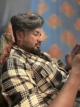 Munny6677 online show from November 2025 06:18:01 PM