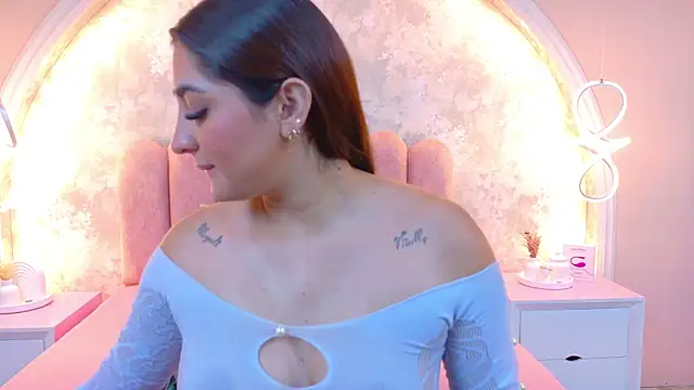 JasmineRhodes online show from January 2026 01:05:02 PM