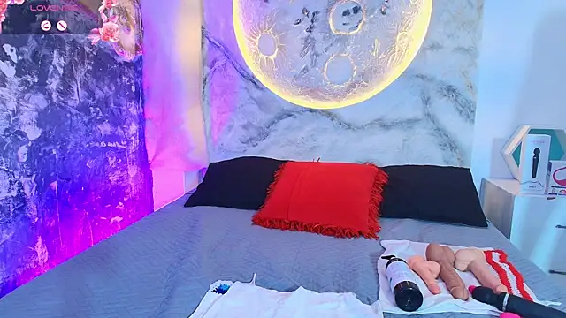 KrystalEvans online show from September 2025 08:31:02 PM