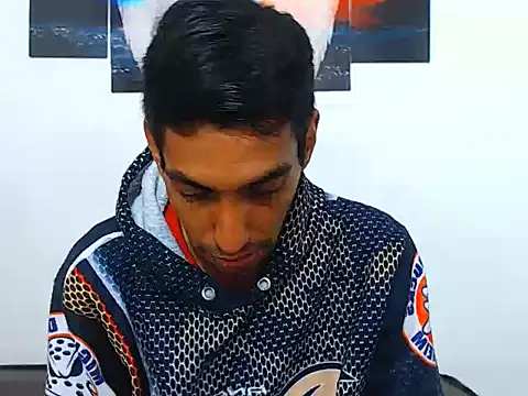 Snapshot of ranndy86 chatting on March 2026 09:03:02 PM ranndy86 online show from March 2026 09:03:02 PM