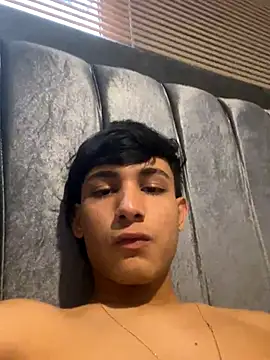 Snapshot of cody_fox10 chatting on September 2025 04:06:02 PM cody fox10 online show from September 2025 04:06:02 PM