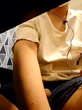 xneko  online show from April 2026 05:38:02 PM