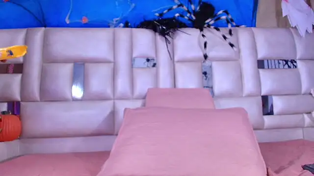 emmacurvy online show from October 2025 03:21:02 AM