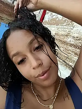 Snapshot of Fernanda30 chatting on September 2025 05:47:02 PM Fernanda30 online show from September 2025 05:47:02 PM