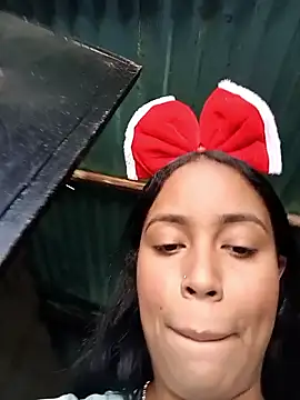 Snapshot of Fernanda30 chatting on January 2026 04:31:02 PM Fernanda30 online show from January 2026 04:31:02 PM