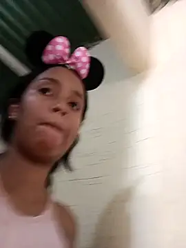 Snapshot of Fernanda30 chatting on February 2026 06:03:01 PM Fernanda30 online show from February 2026 06:03:01 PM