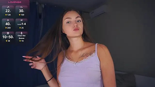 LoraDavi online show from October 2025 07:30:01 AM