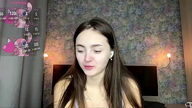 LoraDavi online show from April 2026 07:56:01 AM