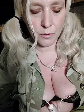 Snapshot of Bouncy-Bella28X chatting on September 2025 09:31:02 PM Bouncy-Bella28X online show from September 2025 09:31:02 PM