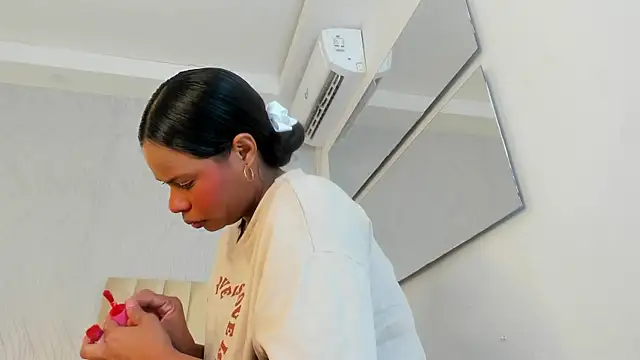 keyla mejia online show from April 2026 12:19:02 PM