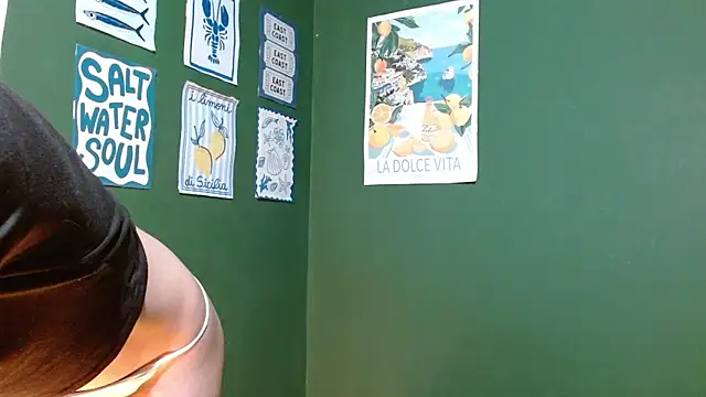 Snapshot of Roxiehood chatting on November 2025 02:00:02 AM Roxiehood online show from November 2025 02:00:02 AM