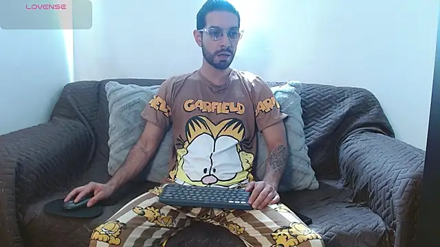 ReyPablo1 online show from November 2025 02:08:01 PM