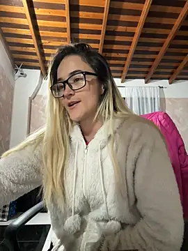 Snapshot of Mariam_Arango chatting on January 2026 10:10:02 AM Mariam Arango online show from January 2026 10:10:02 AM