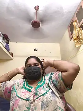 Snapshot of Villageanuty chatting on November 2025 03:39:02 AM Villageanuty online show from November 2025 03:39:02 AM