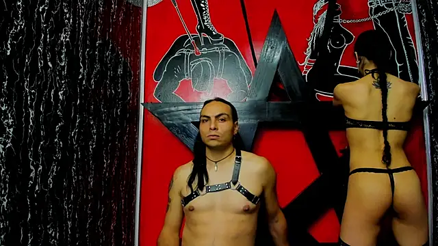 Snapshot of damian_and_tiana chatting on December 2025 08:21:02 AM damian and tiana online show from December 2025 08:21:02 AM