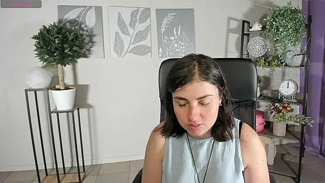 Snapshot of MartaEdams chatting on July 2026 05:31:02 AM MartaEdams online show from July 2026 05:31:02 AM