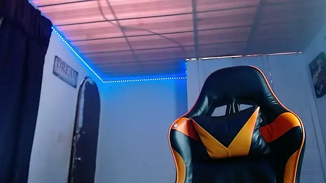 Snapshot of Abbiprada chatting on September 2025 07:19:02 PM Abbiprada online show from September 2025 07:19:02 PM