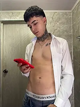 samm4044 online show from September 2025 08:57:01 PM