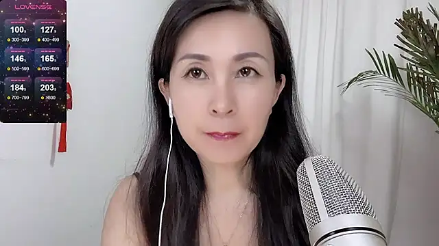 JackieBell online show from September 2025 05:42:01 AM